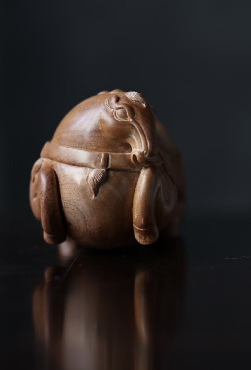 老山檀唐马择料细腻雕刻圆润饱满把玩悠然生香盘玩舒适怡人可为消夏清