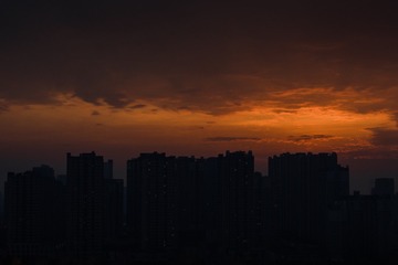 1000047912