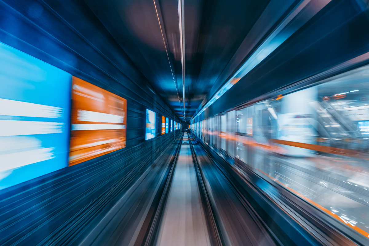 穿梭成都地铁9号线