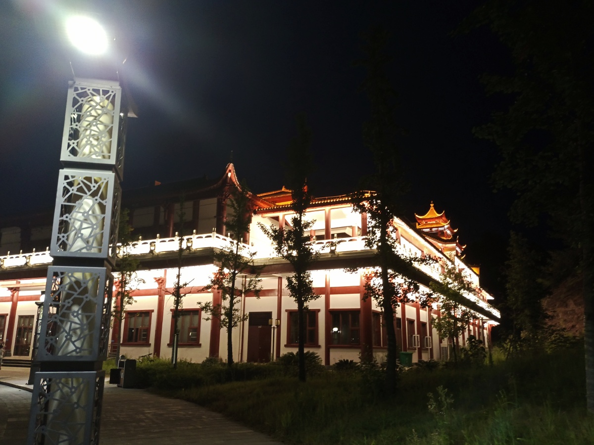 南丰曾巩博物馆夜景和内景