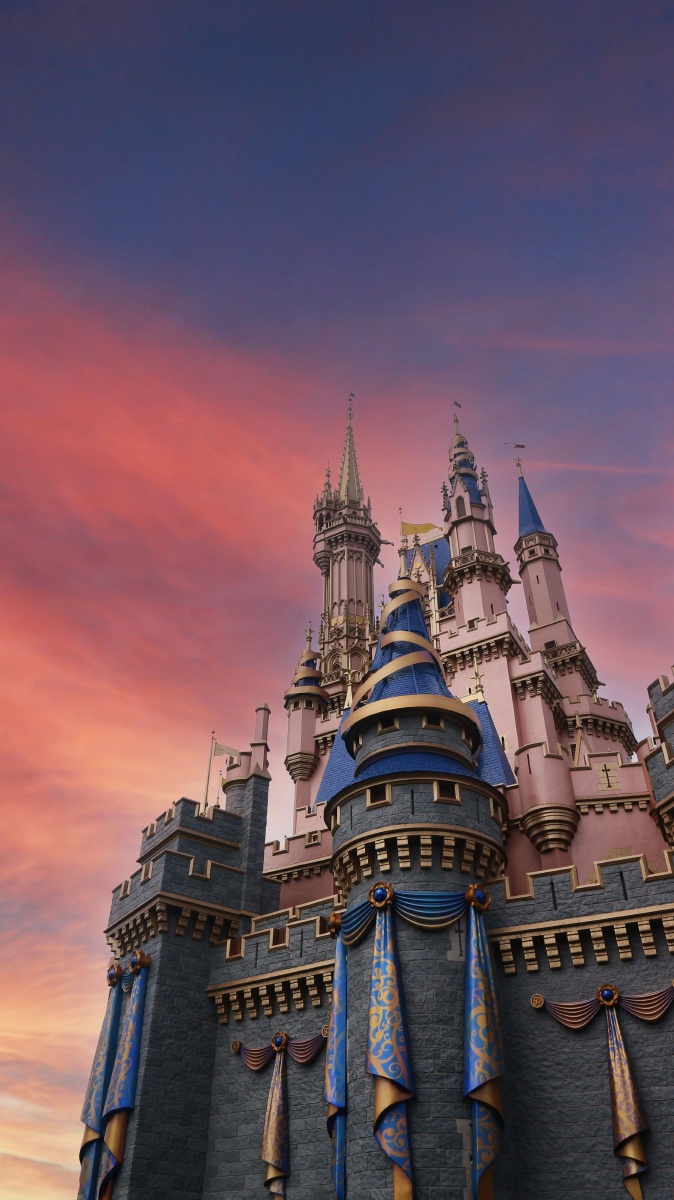 魔法王国里的睡美人城堡全球迪士尼乐园里只有两个公主的城堡睡美人