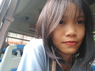 898042