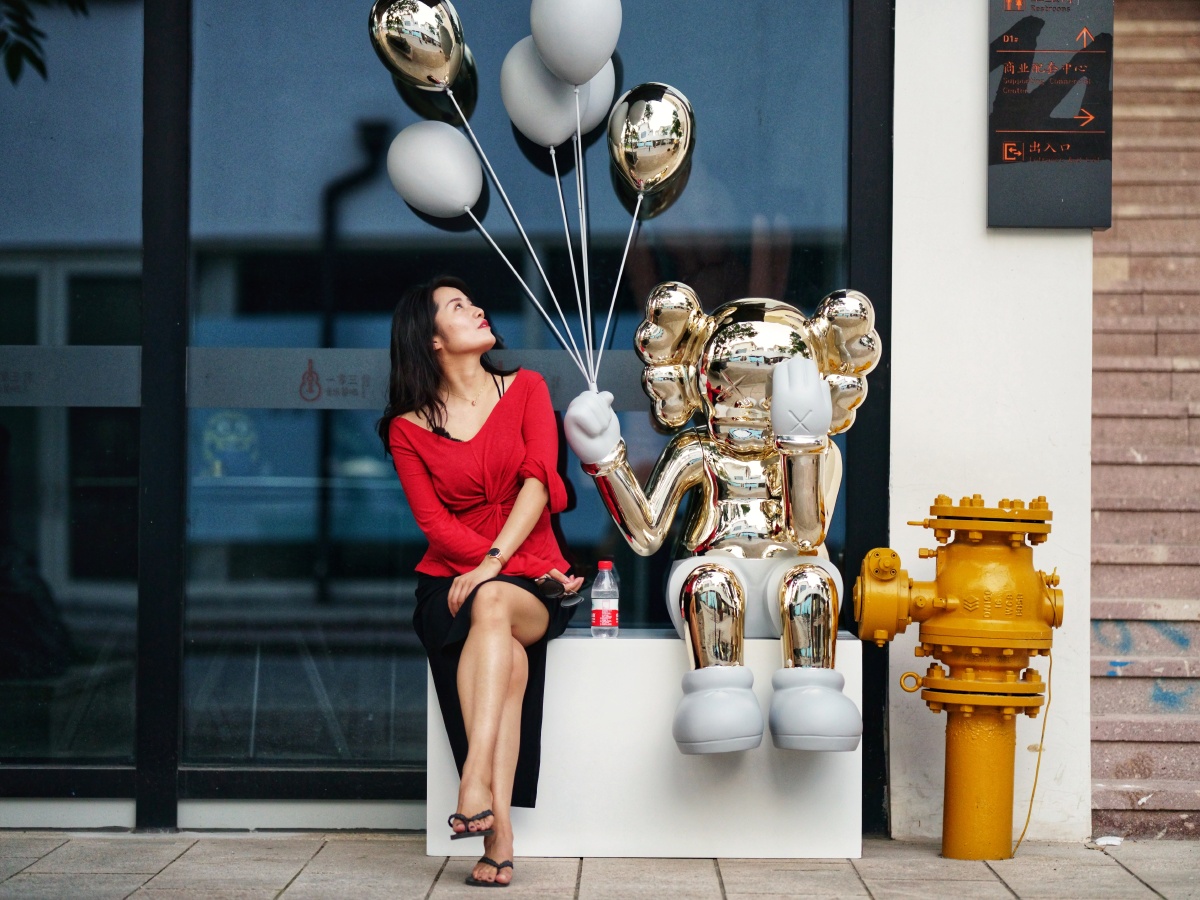 杭州盛夏傍晚红衣小姐姐模特misschen拍摄查理鱼charliefish相机索尼