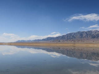 718090