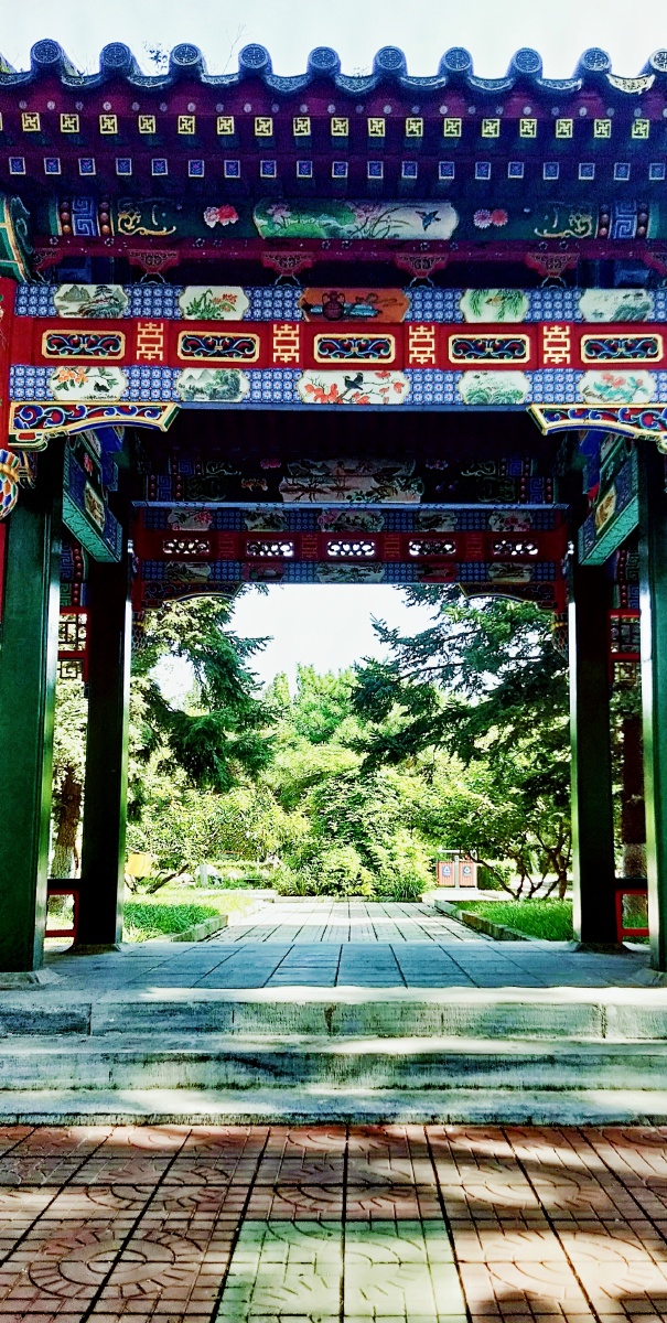 手机拍摄燕怡园长廊景中景