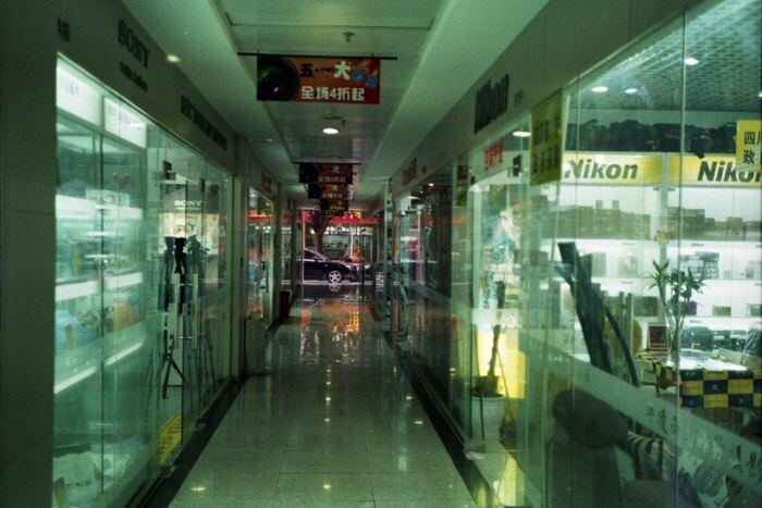 隧道之眼，望眼欲穿。<br />
很多发烧友在这里徘徊。