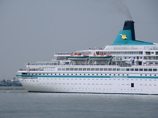 2562480