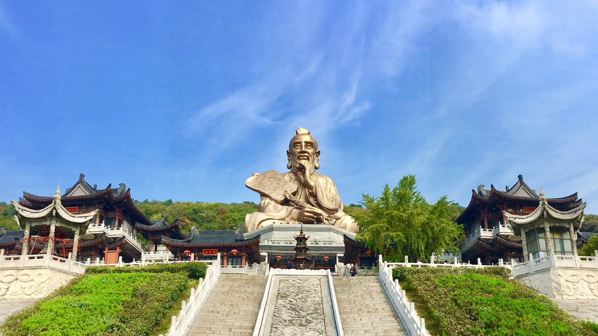 茅山是中国的一座道教名山是道教上清派的发源地被道家称为上清宗坛有