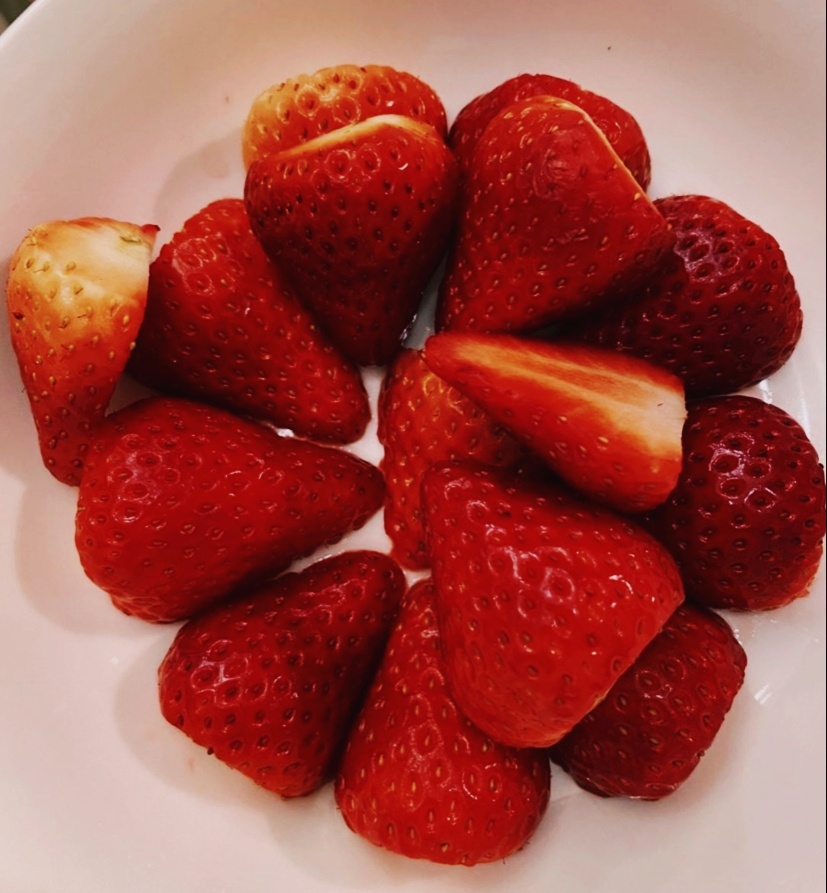 要不要来一碗又酸又甜的草莓