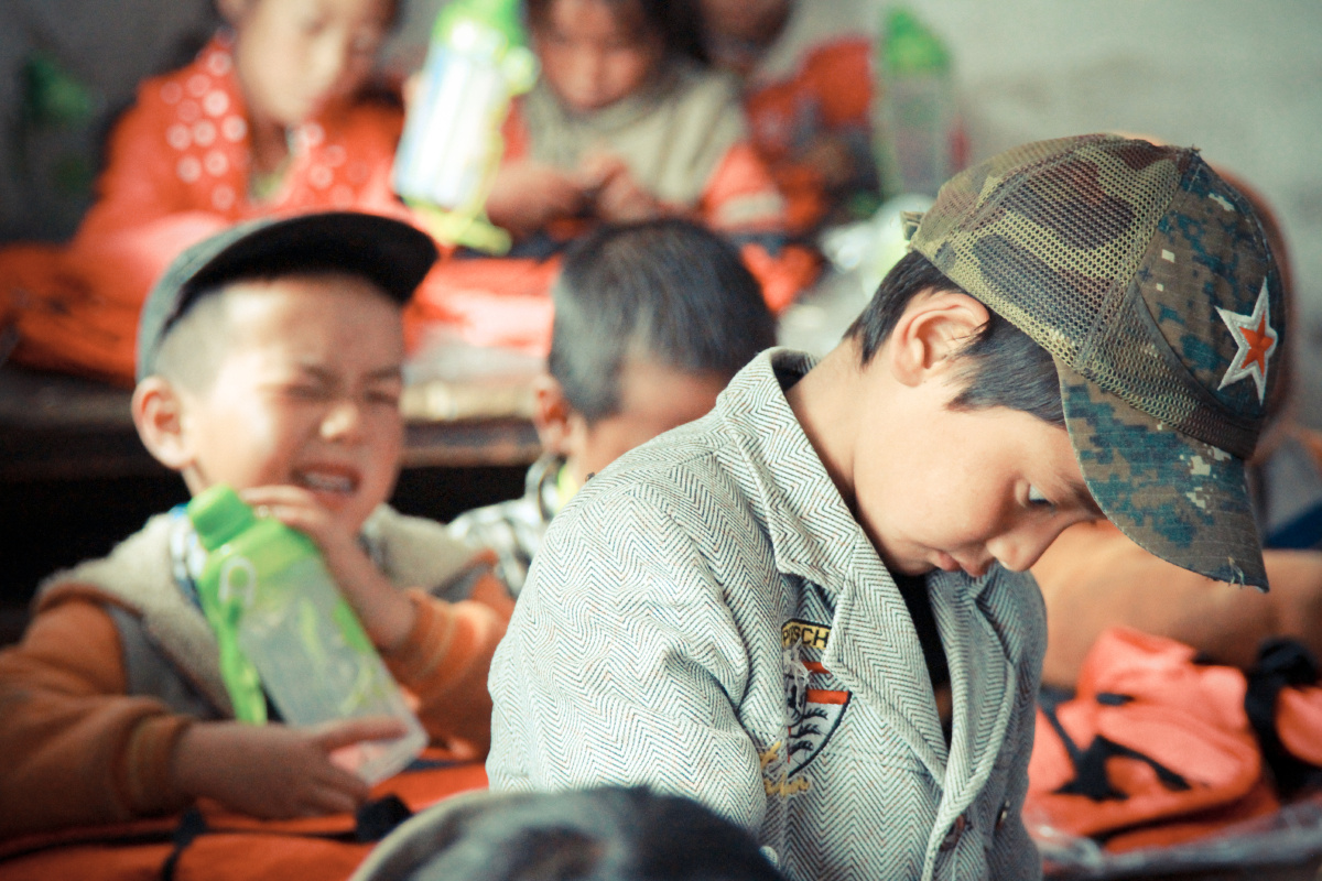  br /> 他其实还有个双胞胎哥哥.不过经常不来上学.