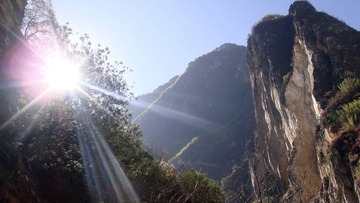 虎跳峡.JPG
