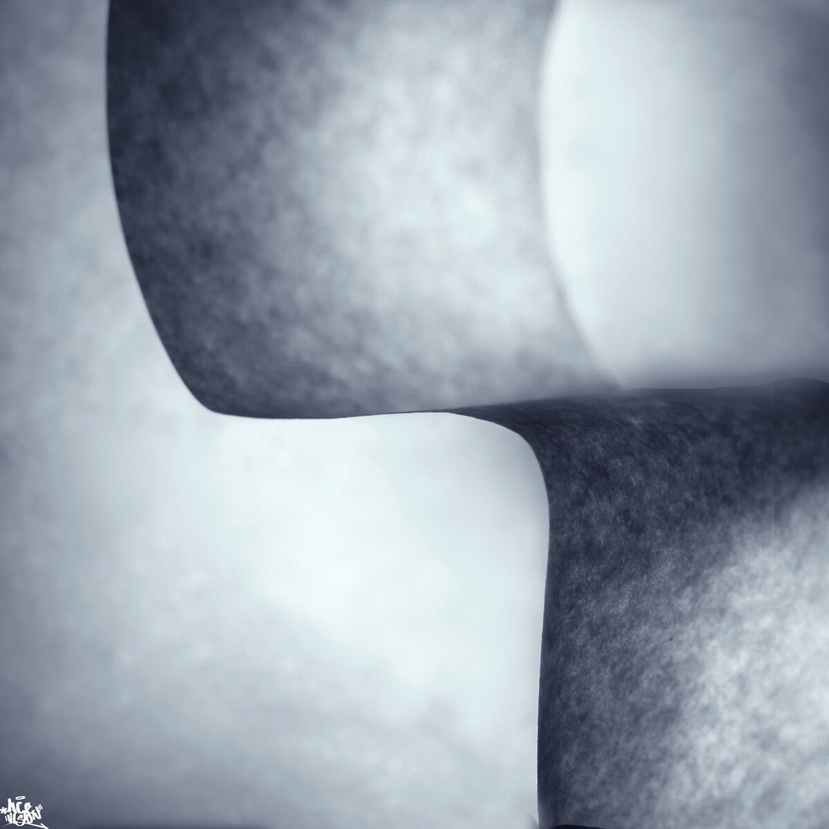 H<br />
