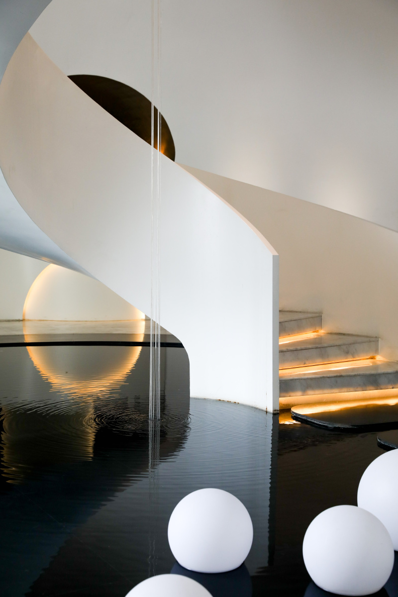 摩卡艺术中心北京小众纯白空间艺术楼梯