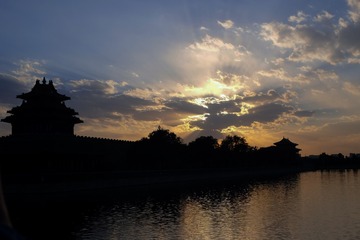 E3858227-966C-400A-8422-A08FA7B4750D/L0/001
