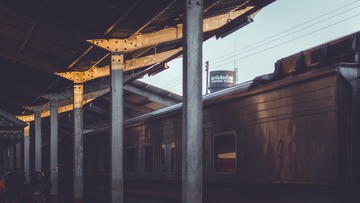 167001