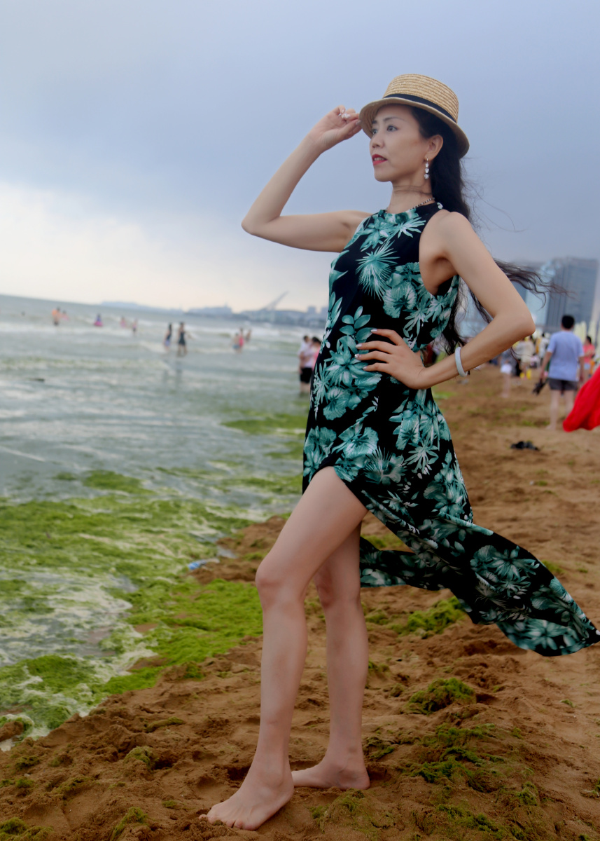 大妈海边写真