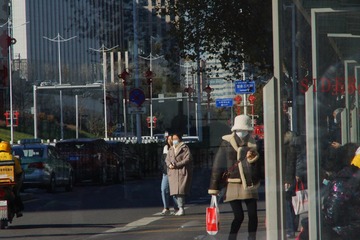AB61FE41-ADDD-45A5-87FB-7F64BEC47606/L0/001