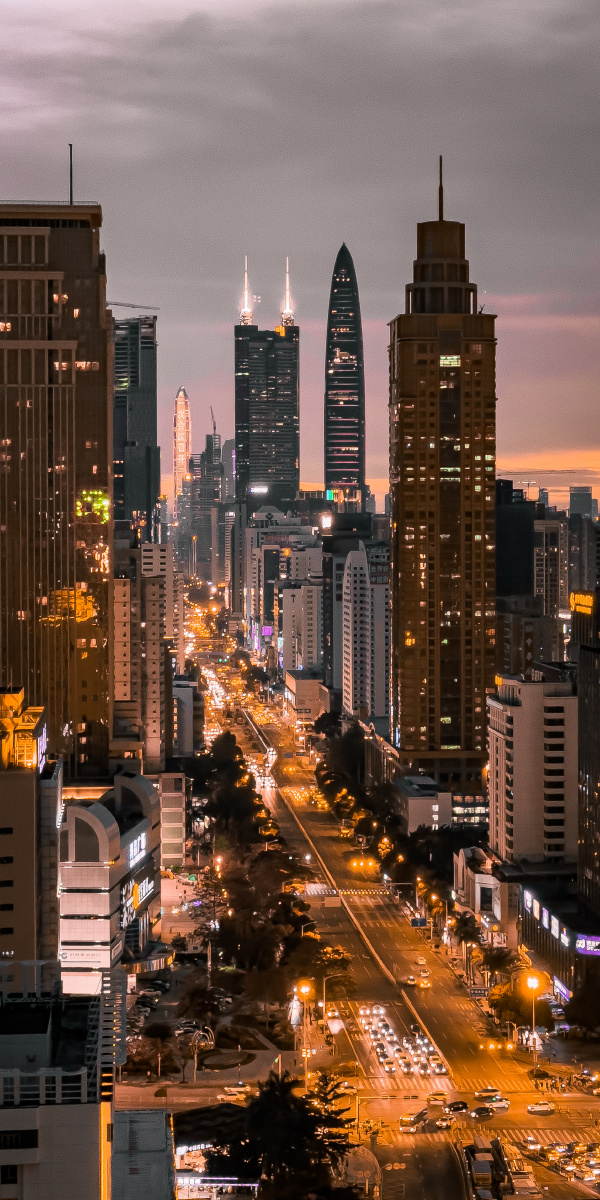 深圳的夜景完全不输曼哈顿和东京