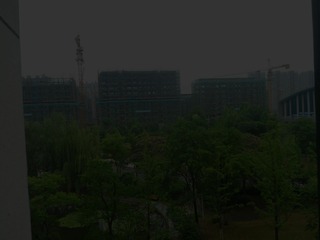 518563