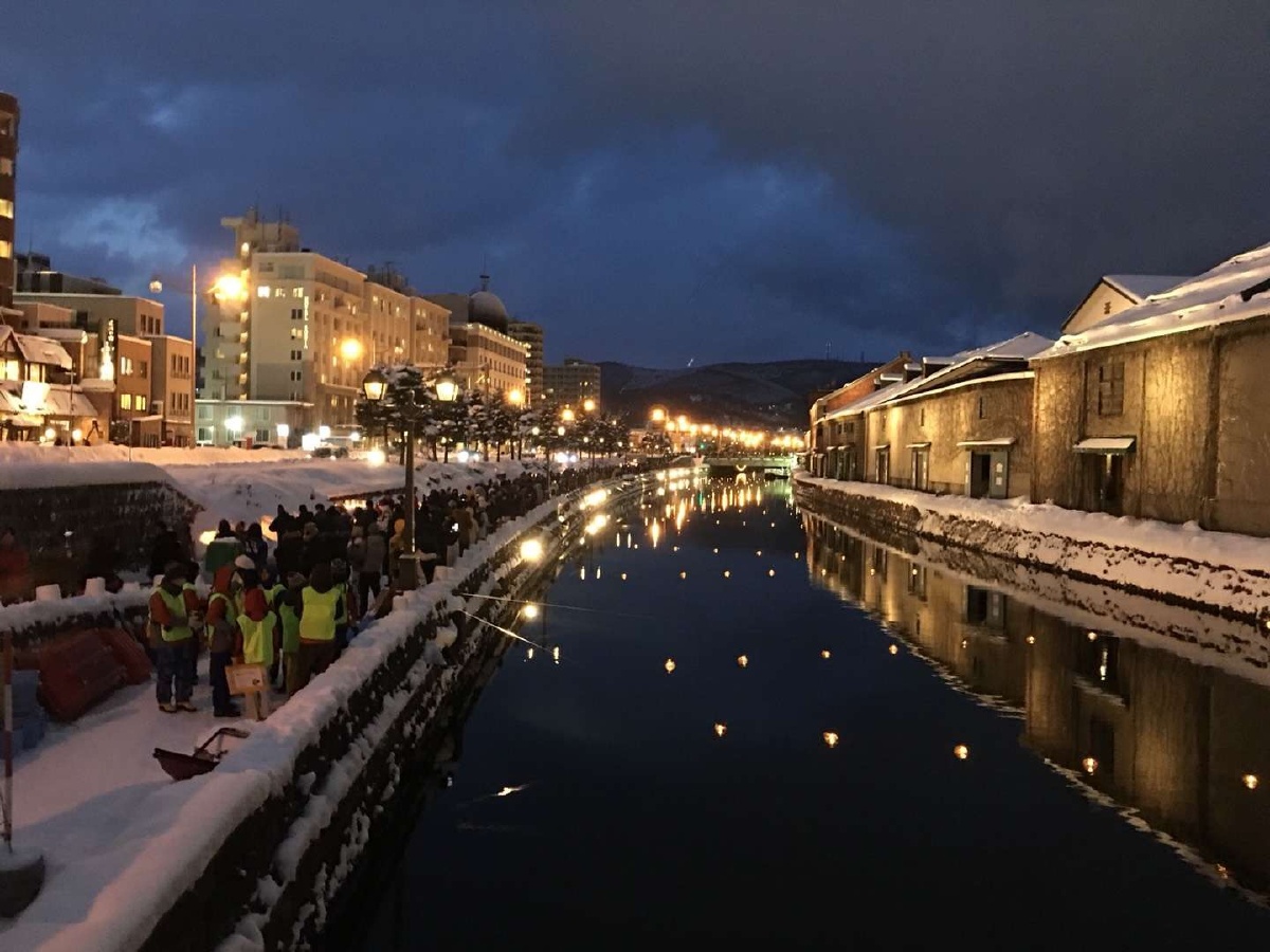 冬天的北海道 · 飘雪的小樽运河,像〈情书〉那么美.