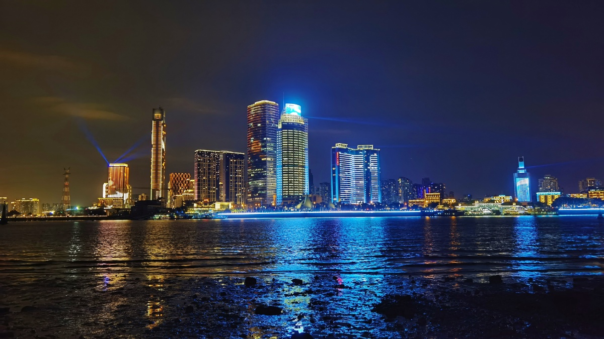 流光溢彩的鹭江道