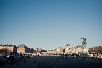 L1000593