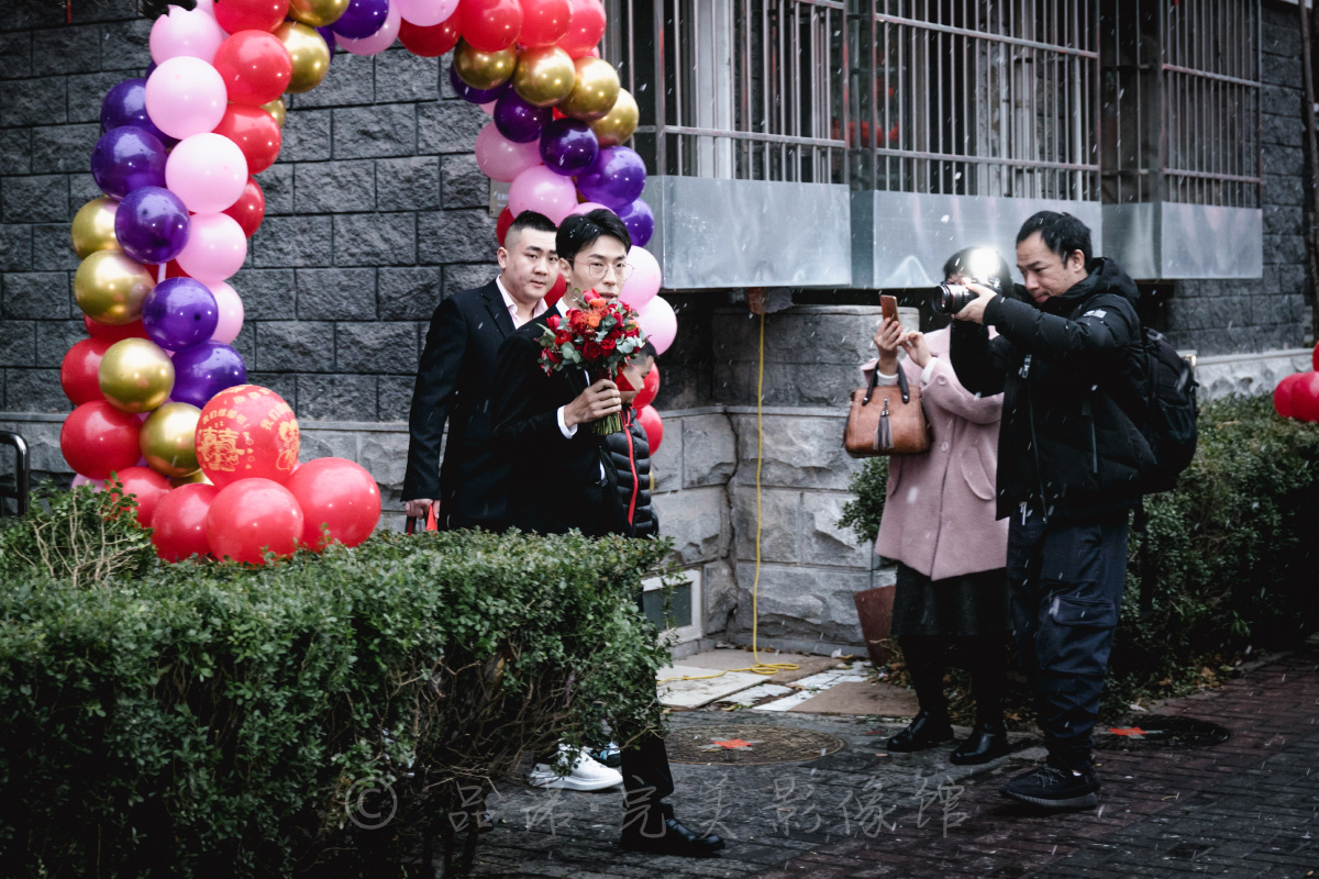 为8090年代青春时期的网红鼻祖双喜哥记录婚礼祝福