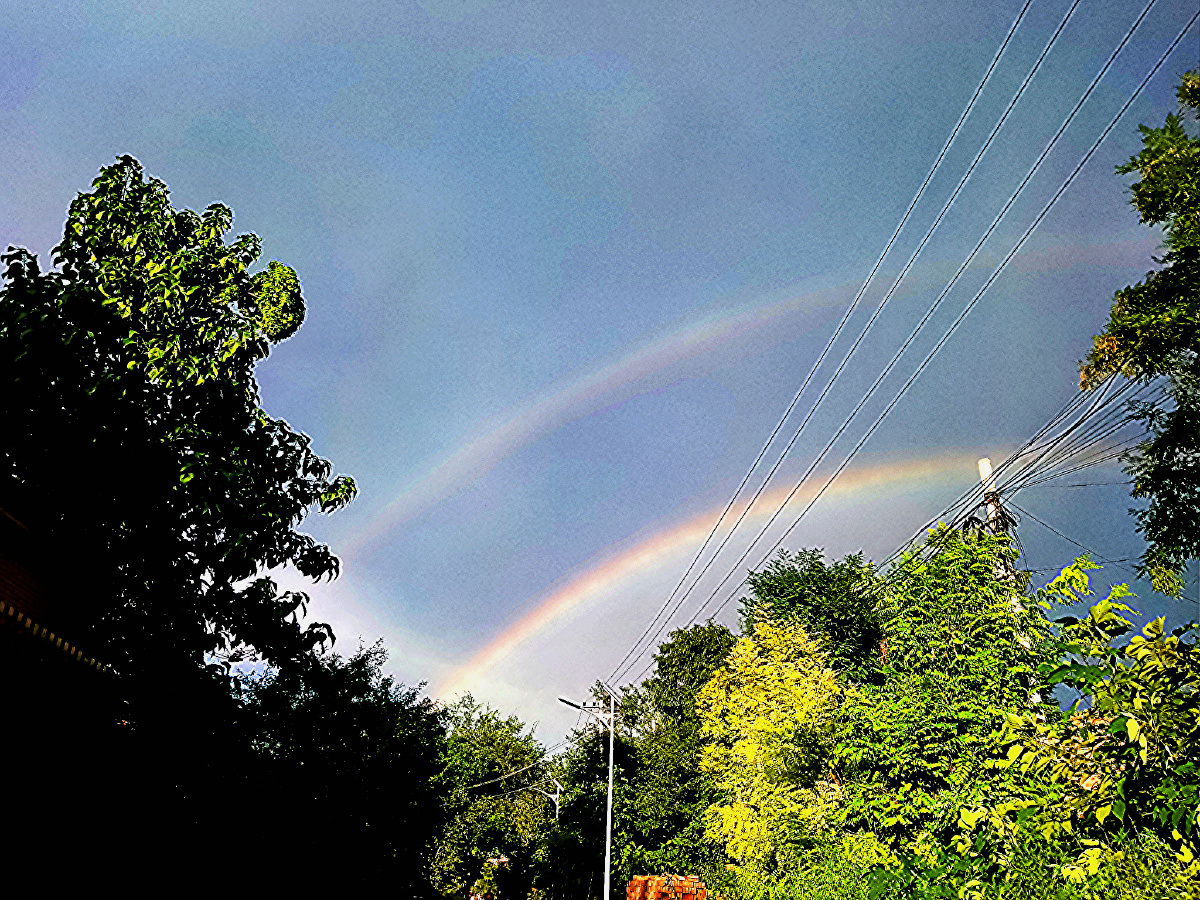 听说双道彩虹是代表幸运的