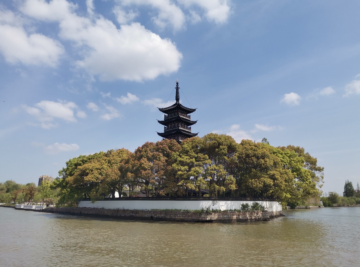 上海最年轻的古塔~万寿塔远眺 - 摄影师张光头 - 图虫
