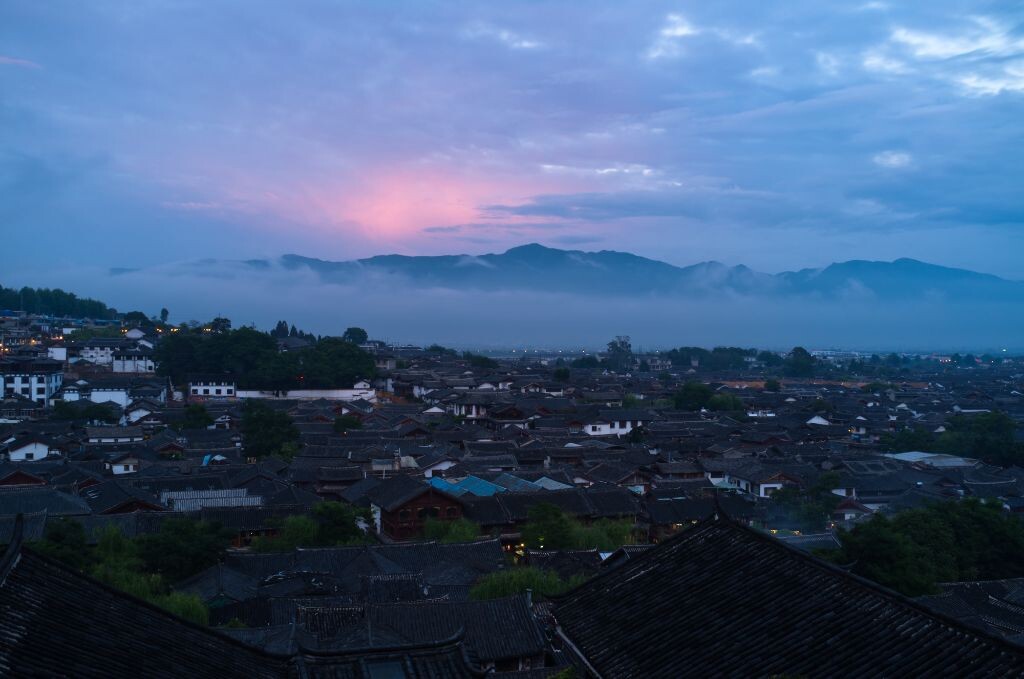 丽江古城的清晨<br />
