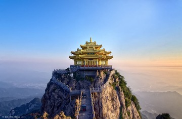 金殿-M