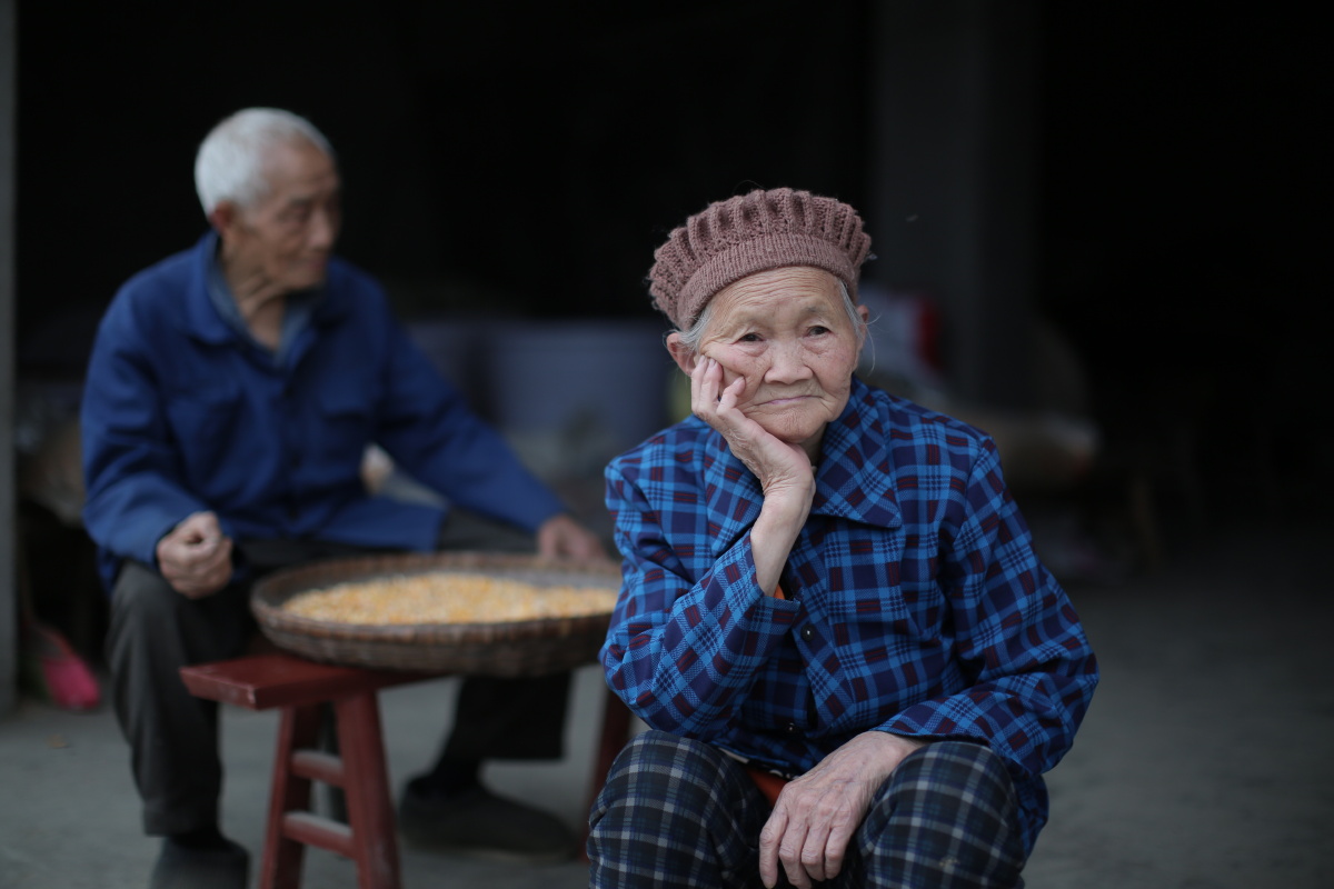 乡村留守老人