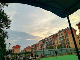 187079