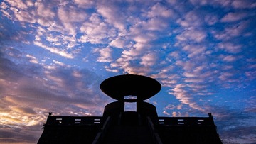 1532588