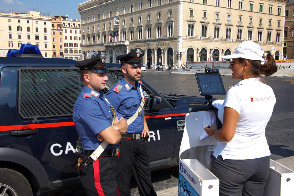 罗马警察先生 br />