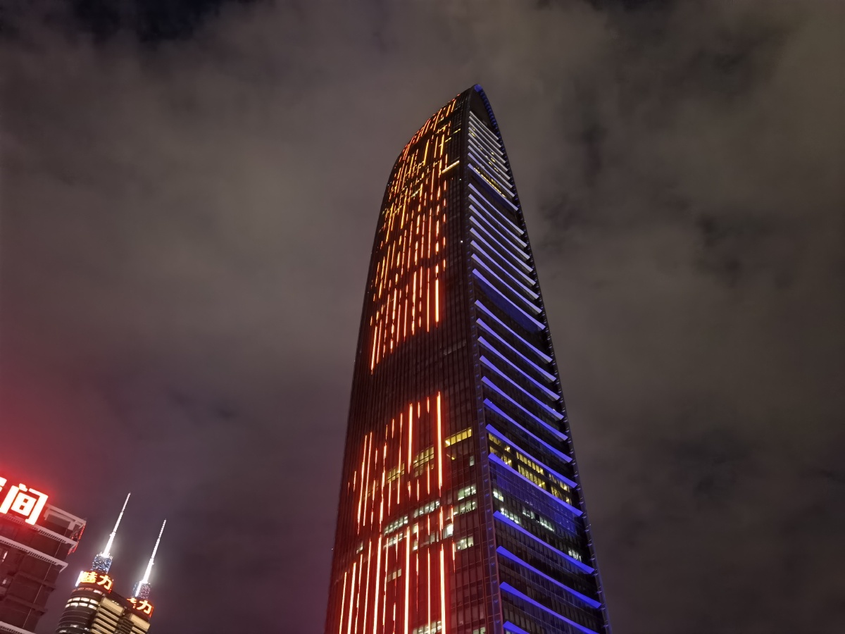 深圳鹏城夜景荔枝公园京基100