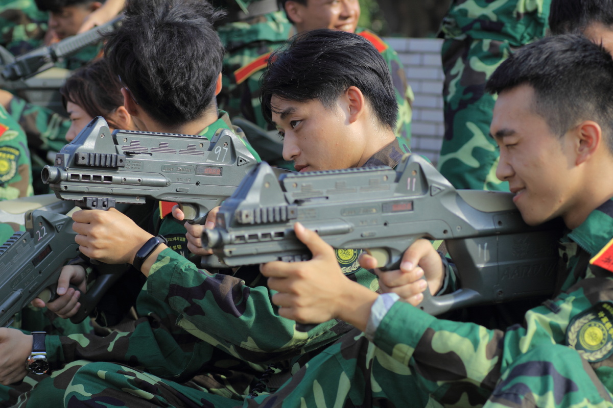 军训真人cs部分图