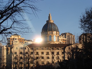 18330