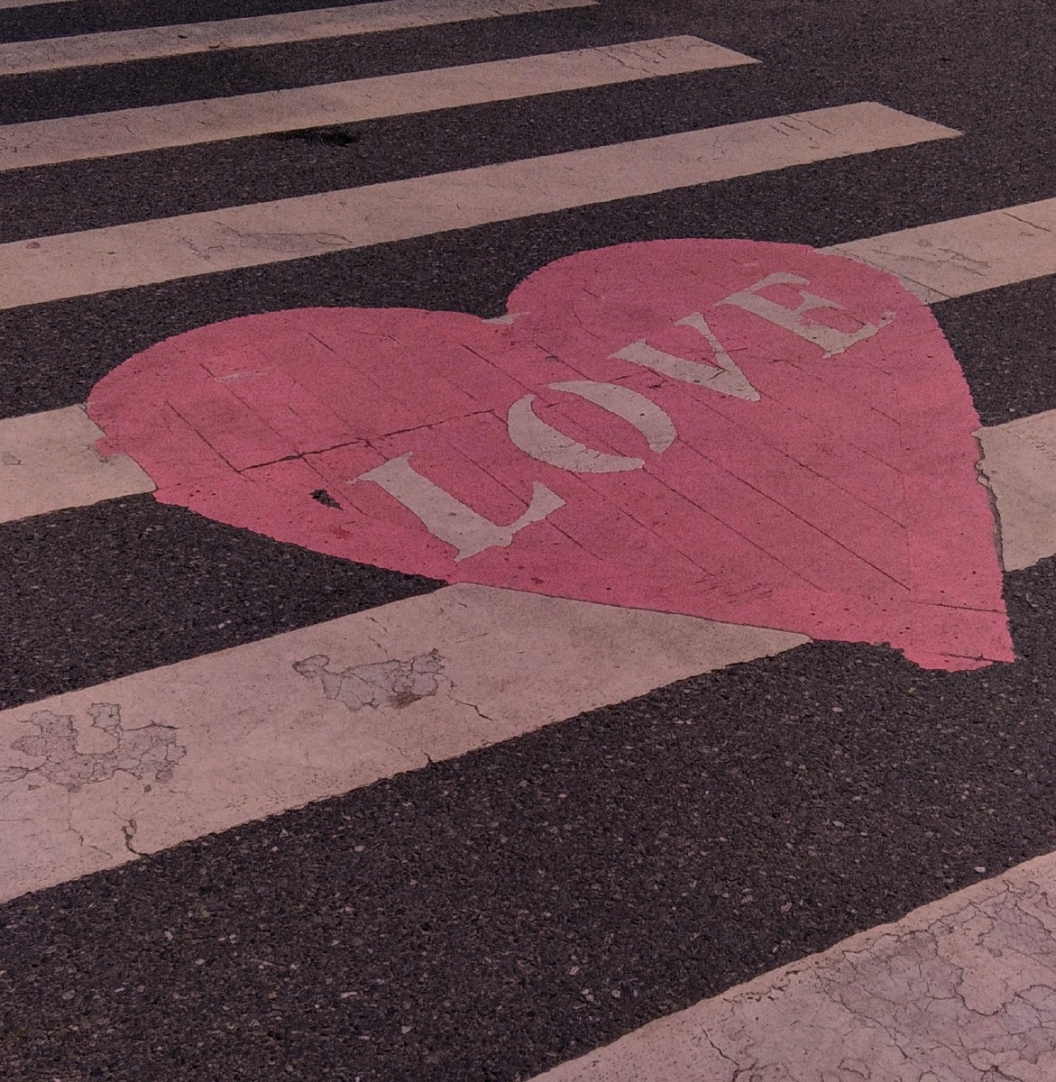 hhh爱心不多的爱心马路