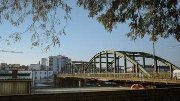 AB210B7C-F527-4D0C-95D7-681786D9C4AA/L0/001