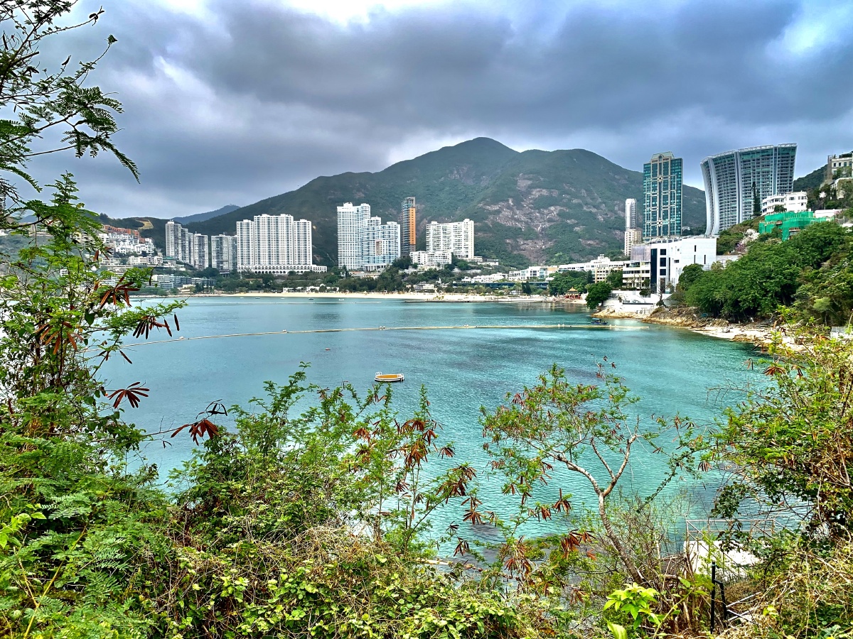 香港风光:春游徒步浅水湾,从赤柱春坎角,沿着海边的山道走,山不高,是