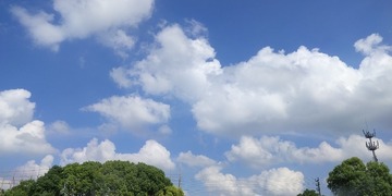 157055