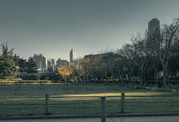 974592