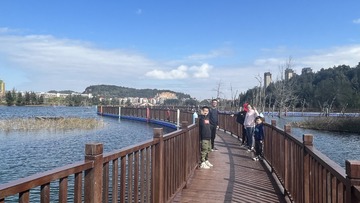 7D680590-4BDD-4B51-AE90-265D35D3460A/L0/001