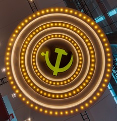 6963640
