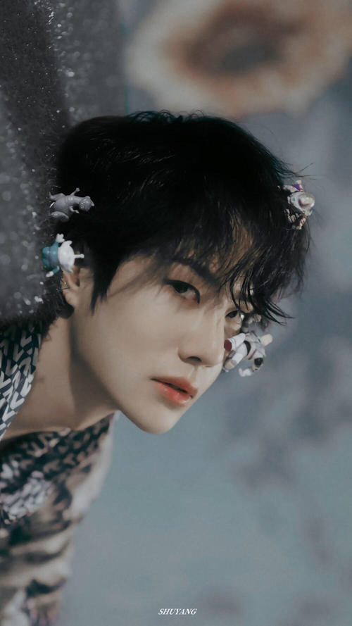 王一博精美神图