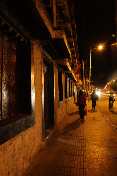 拉萨的漫游与停留