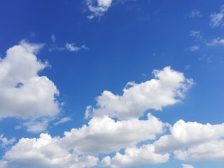 1056400