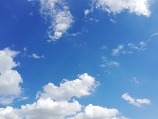 1056402