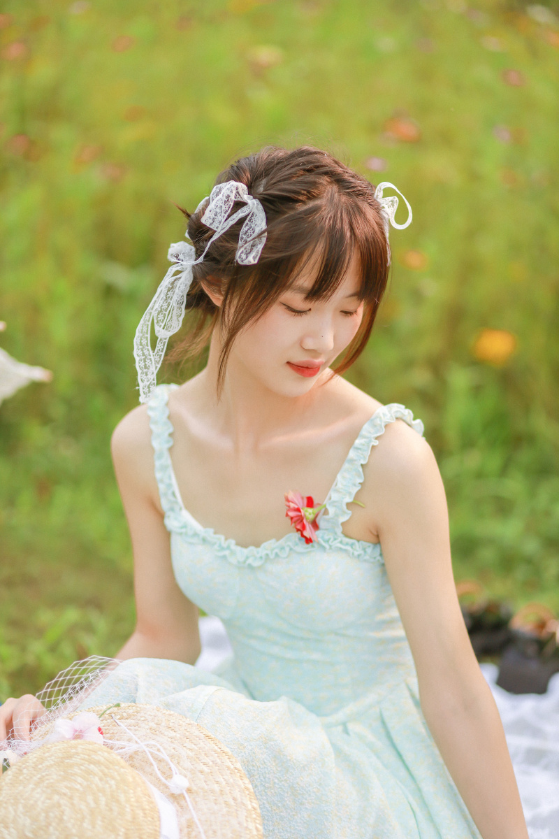 夏日里的法式清纯少女